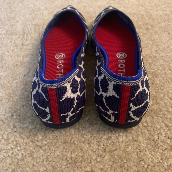 SOLD! BNIB Rothy’s Indigo Giraffe points - Picture 3 of 6